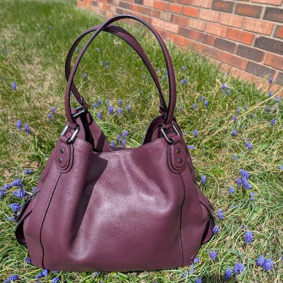 🥰EUC Coach Edie 42 #57124 3 Compartment Oversized Shoulder Satchel Hobo Bag - Picture 15 of 16